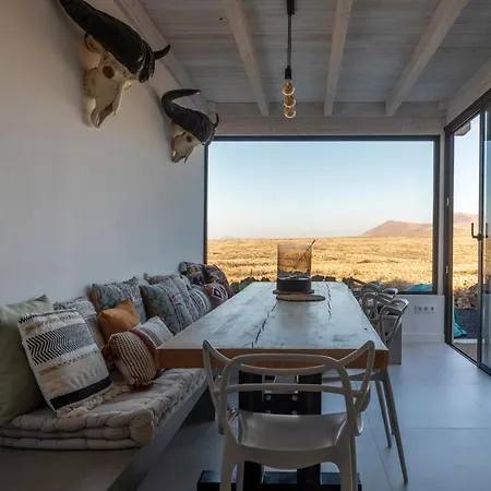 Villa Calderon Hondo. Top Design , Views And Pool Lajares-Corralejo-3
